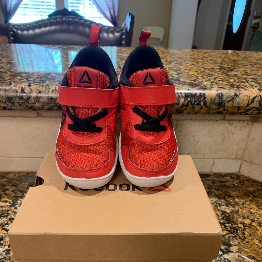 SOLD - Reebok Toddler boys shoes - Picture 1 of 5